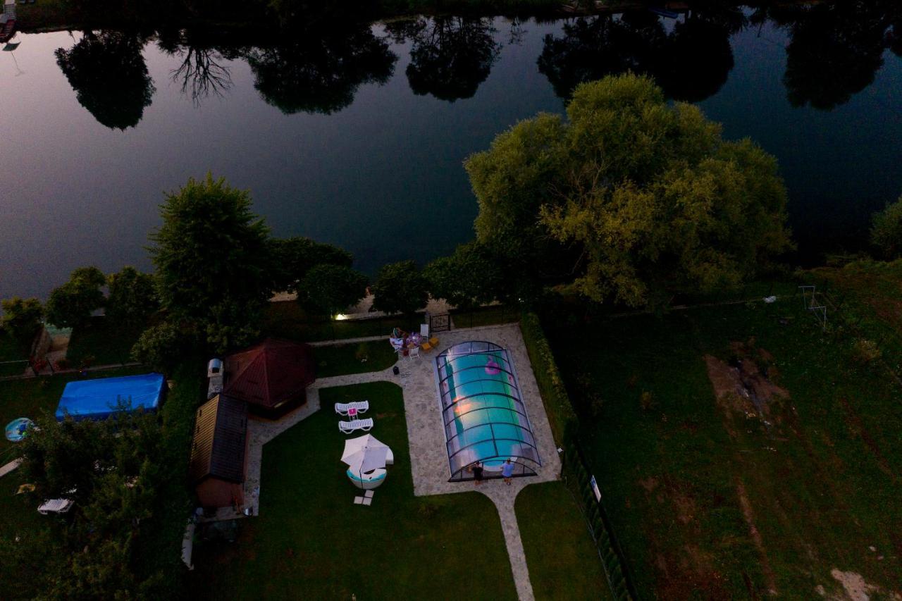 Casa Dellˇ Amore Villa Bihac Luaran gambar