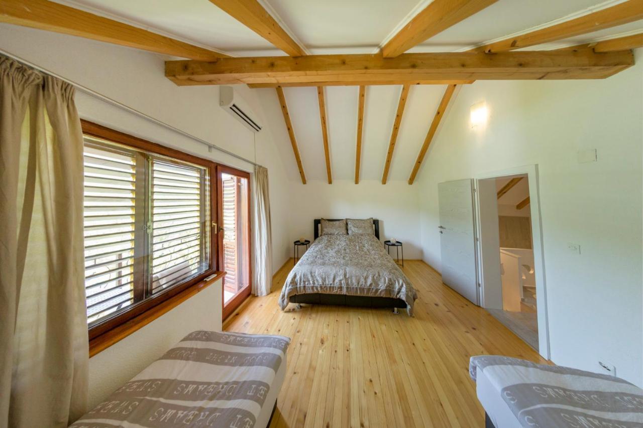 Casa Dellˇ Amore Villa Bihac Luaran gambar